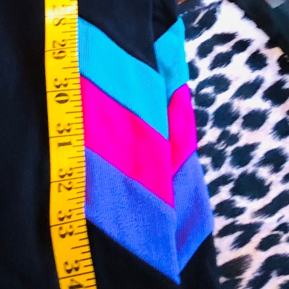 Exercise Leggings, Bright Colors on the Legs - Picture 3 of 16